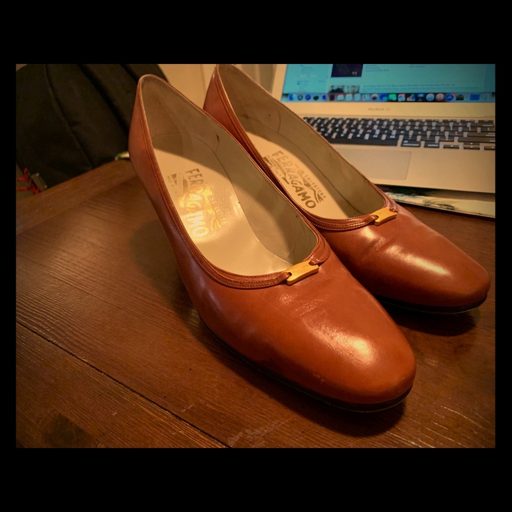 Vintage Salvatore Ferragamo Leather Pumps